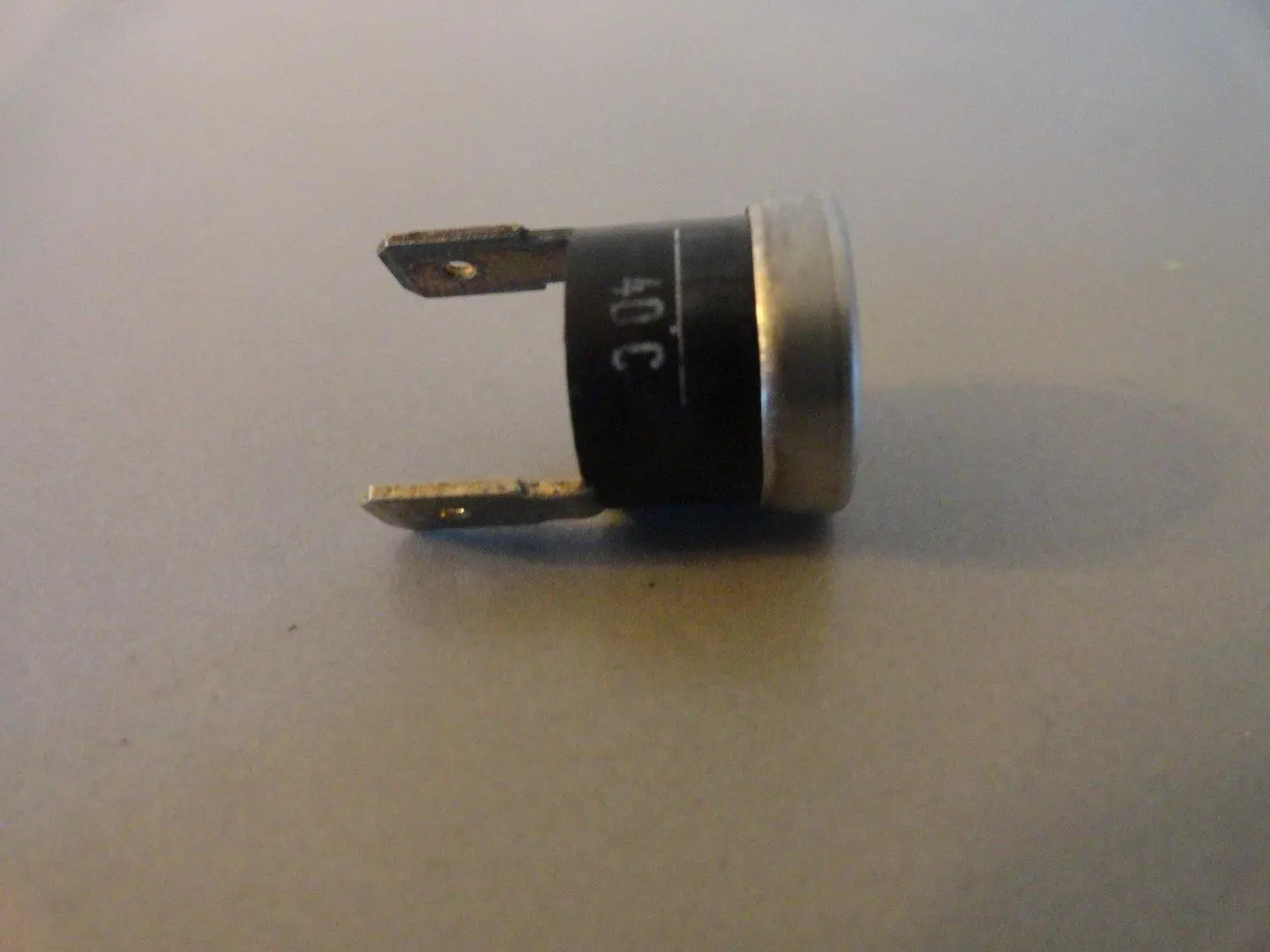 Termostato 40° c nc elth UNIVERSALE