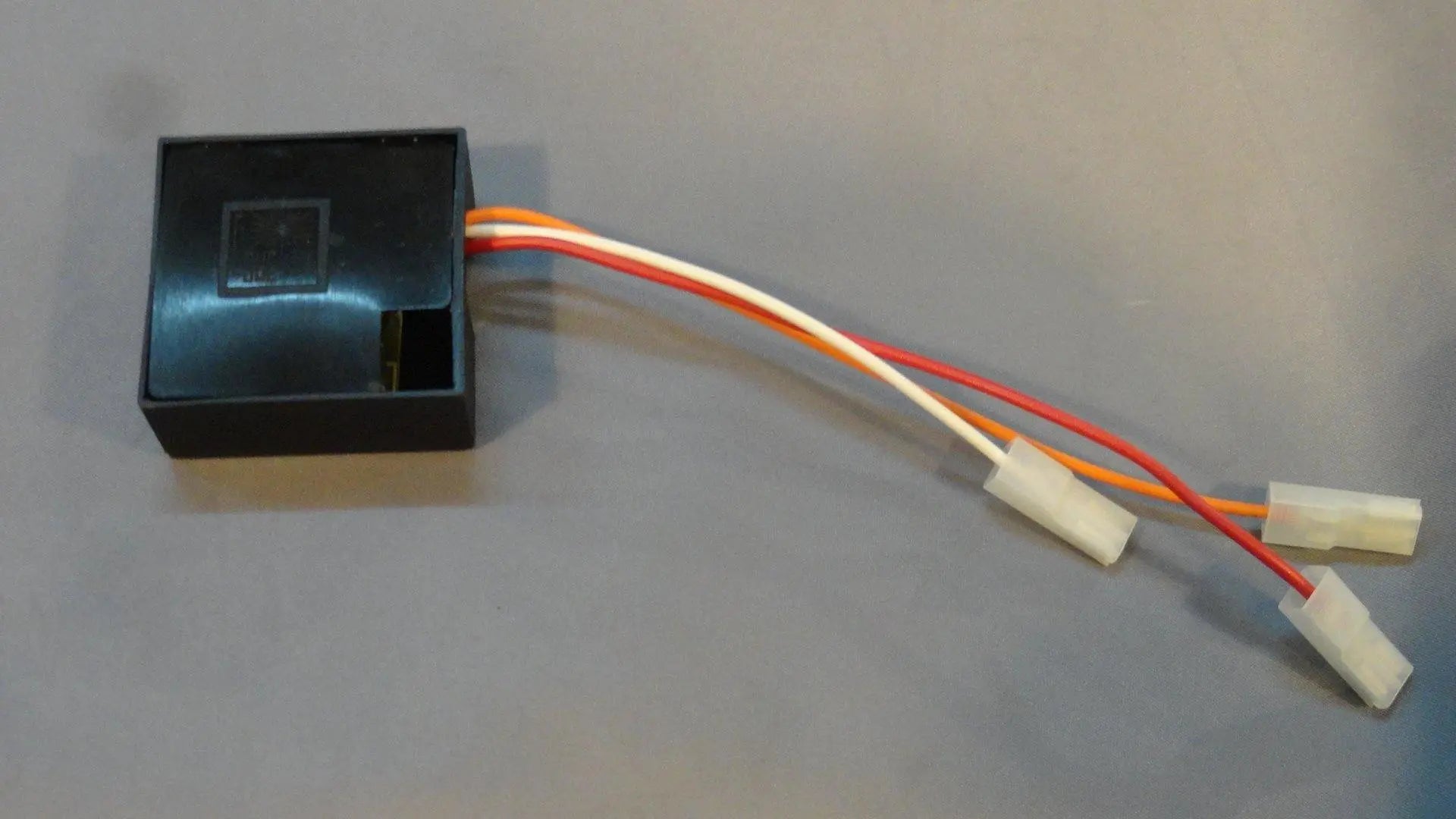 Scheda elettronica con 3 fili per affettatrice  Rgv s.l. cev RGV